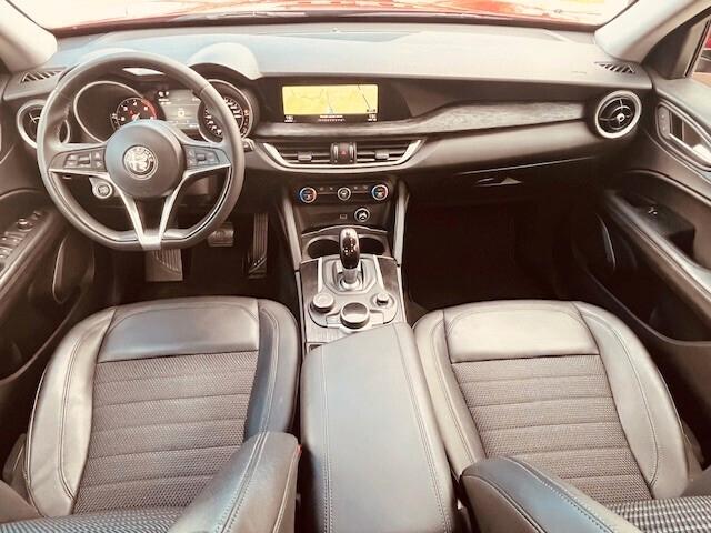 Alfa Romeo Stelvio 2.2 Q4 210 CV PELLE NAVI BAULE ELETTR.
