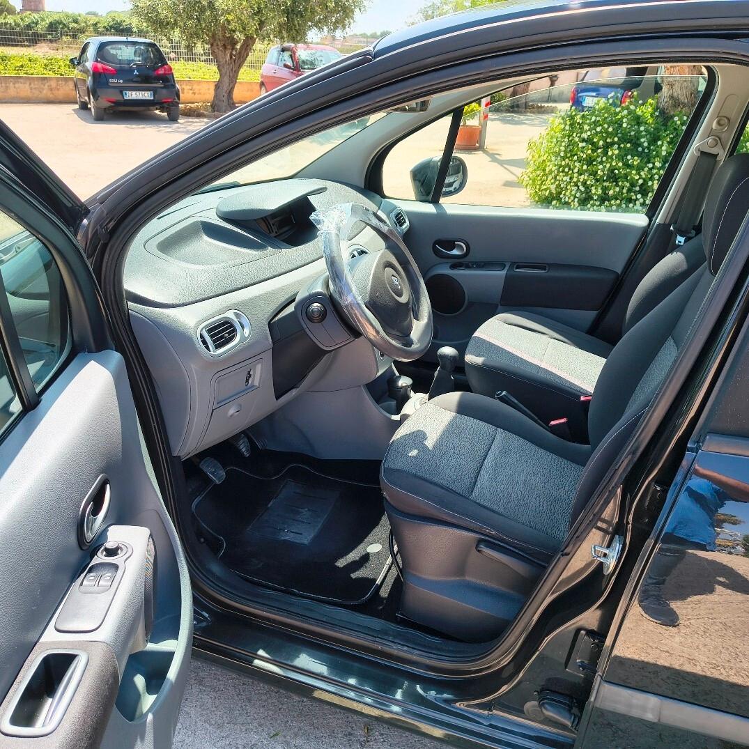 Renault Modus Grand Modus 1.2 16V Dynamique