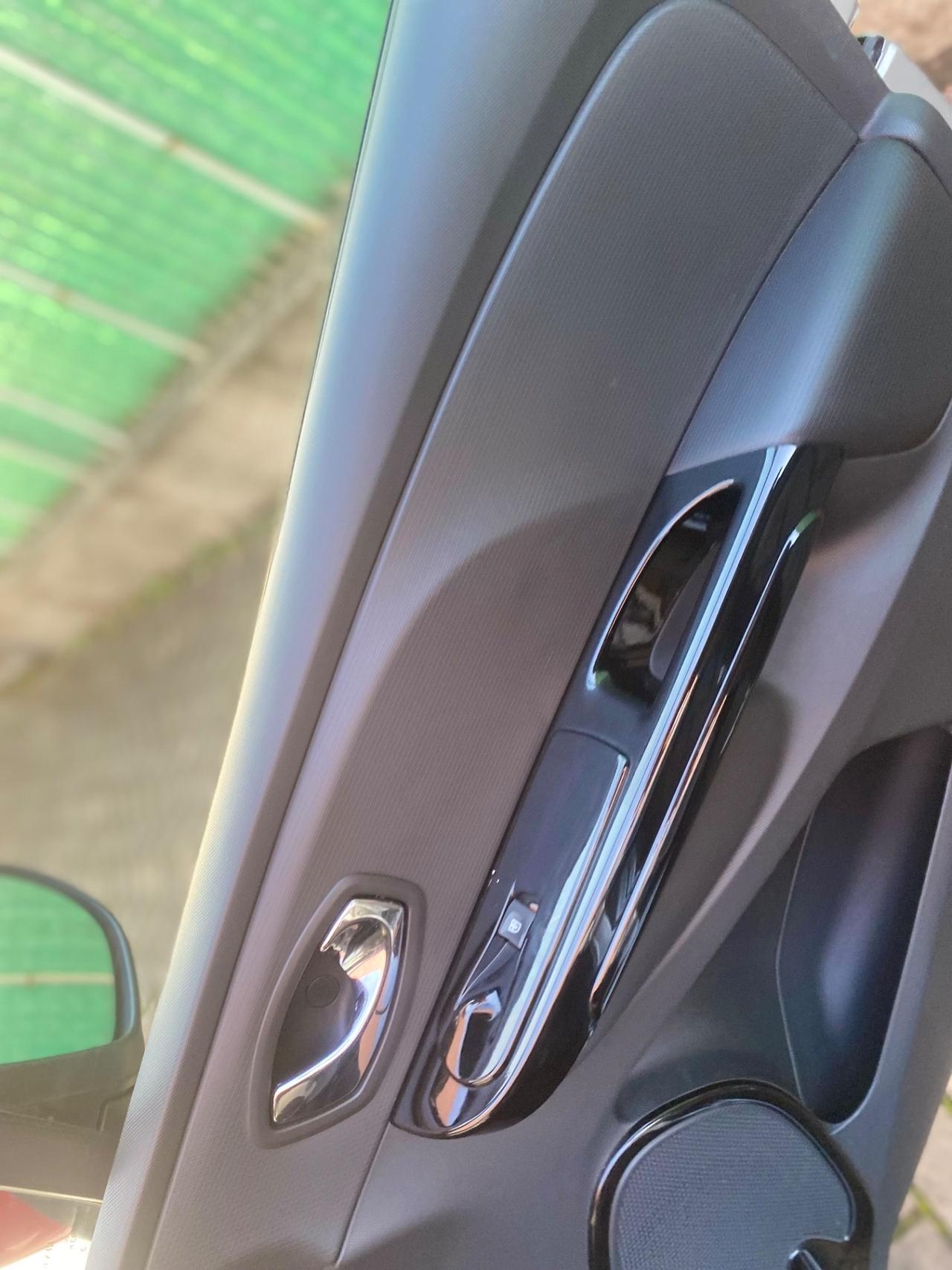 Renault Clio 1.5 dCi 8V 75CV 5 porte sport