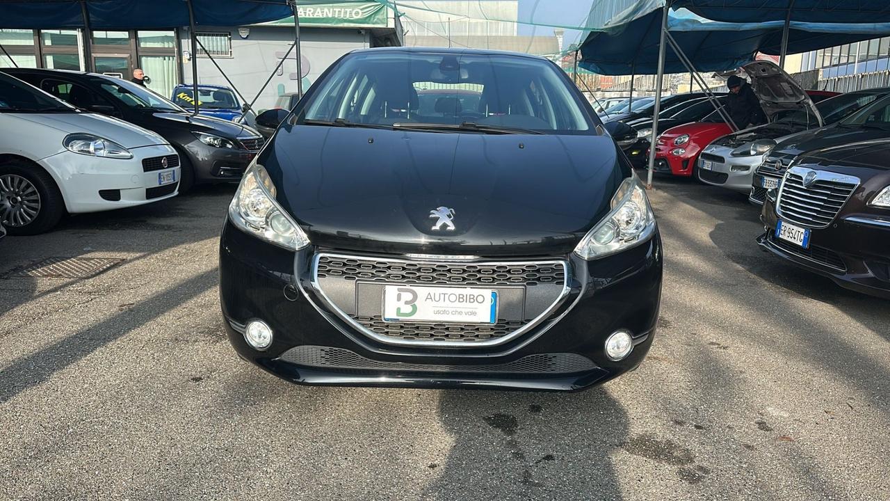 Peugeot 208 1.2 VTi 82 CV 5 porte Allure