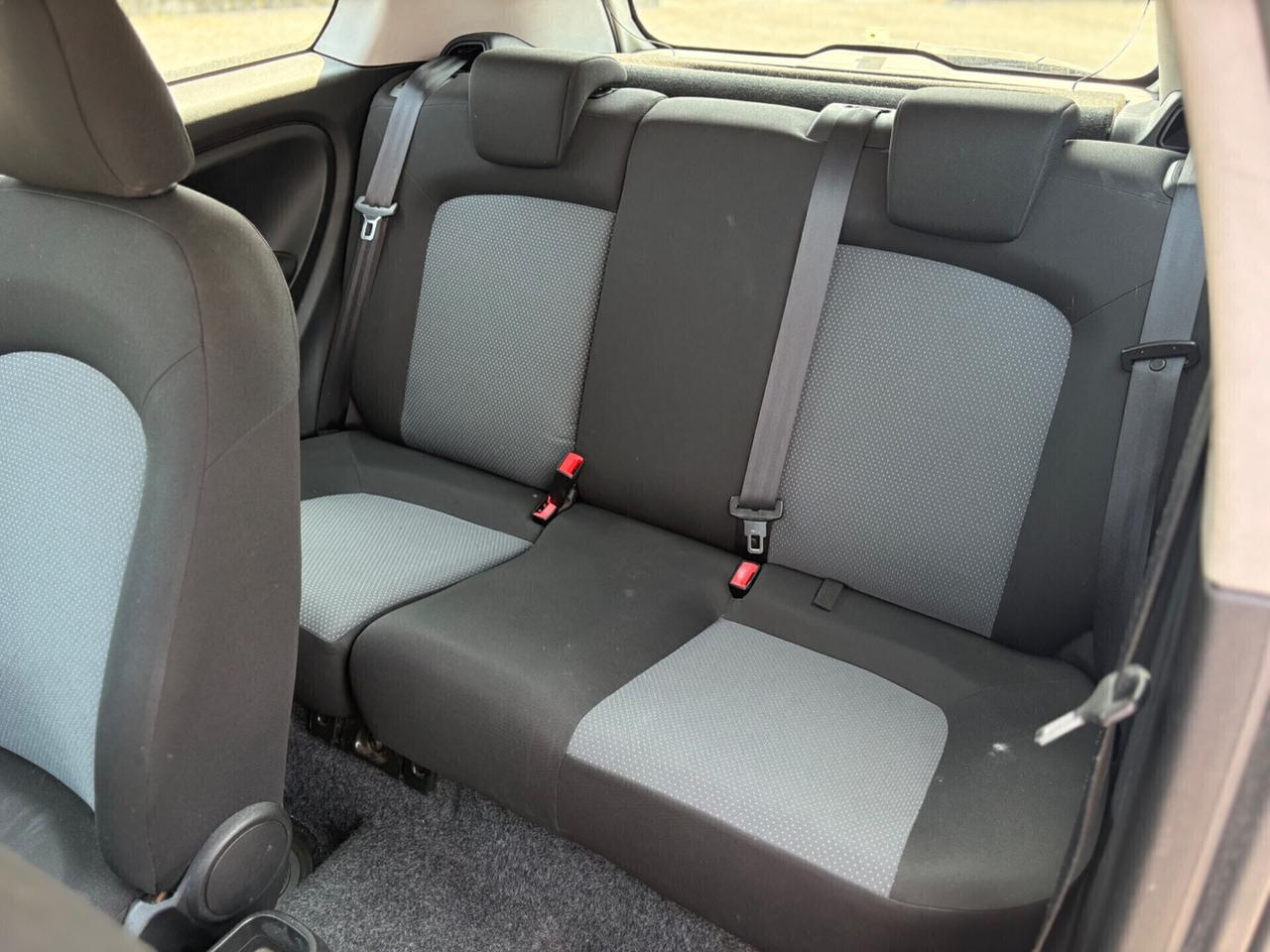 Fiat Grande Punto 1.2 BENZINA 2011 NEOPATENTATI