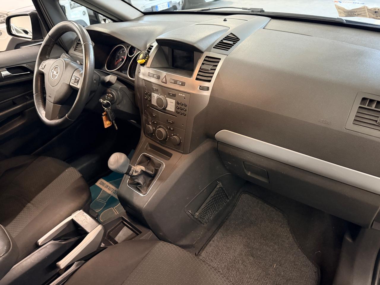 Opel Zafira 1.6 16V ecoM 94CV Cosmo 7 POSTI