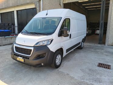 Peugeot Boxer 333 2.2 BlueHDi 140cv S&S Furgone