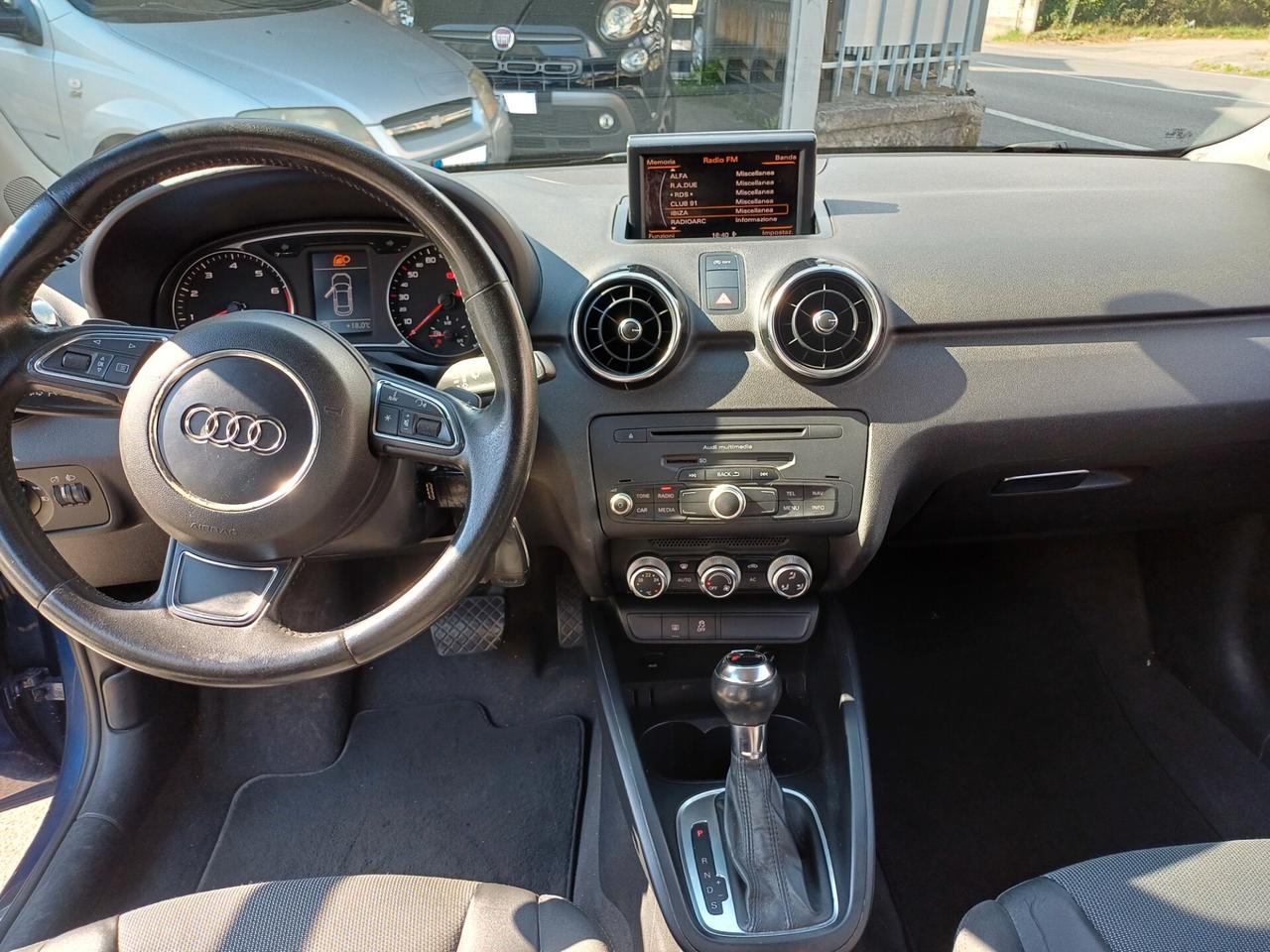 Audi A1 1.4 TFSI S tronic 119g Ambition S Line
