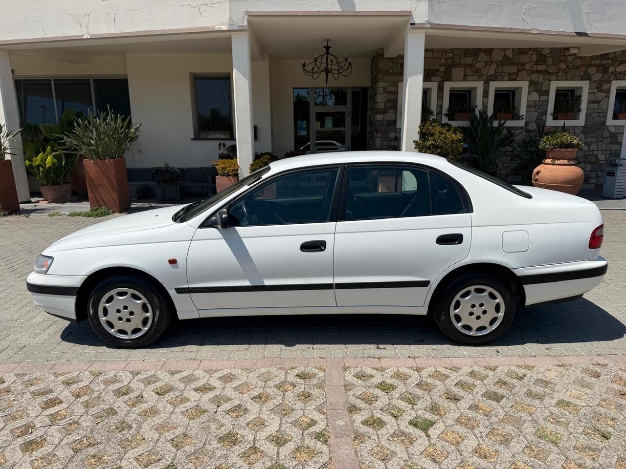 Toyota Carina E 2.0 16V cat 4 porte GLi