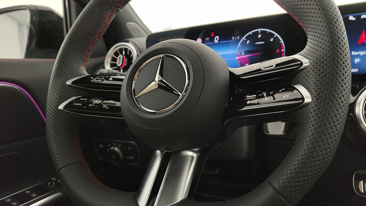 Mercedes-Benz GLA 200 d automatic