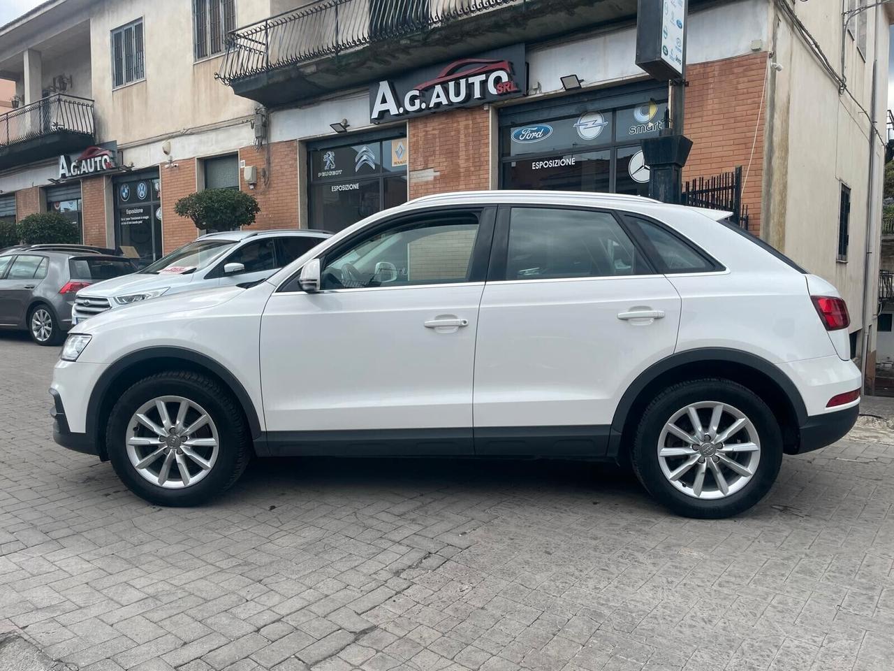 Audi Q3 2.0 TDI 150 CV Business