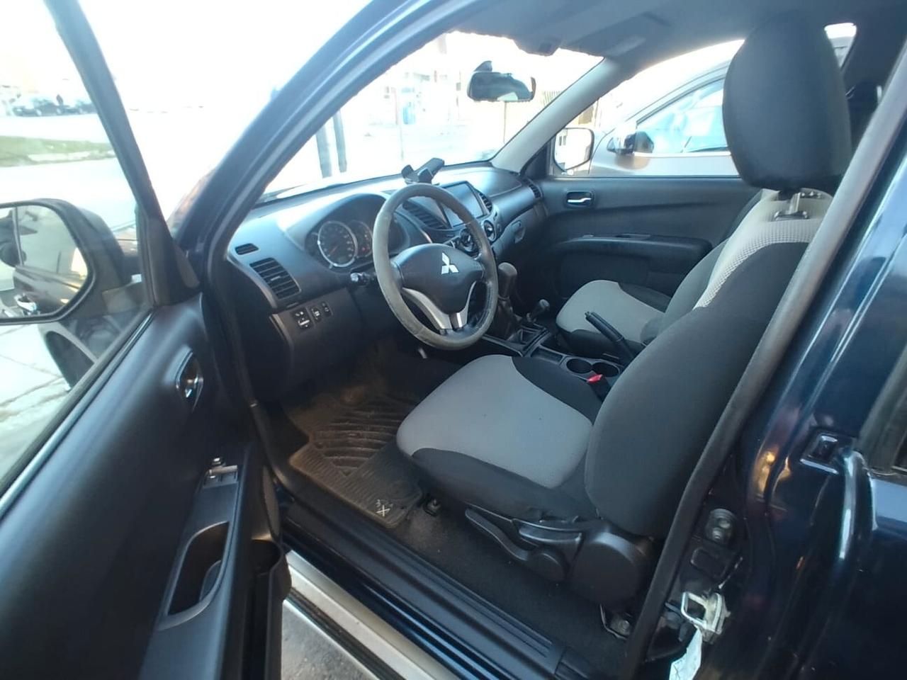 Mitsubishi L200 2.5 DI-D/136CV Club Cab Invite DPF