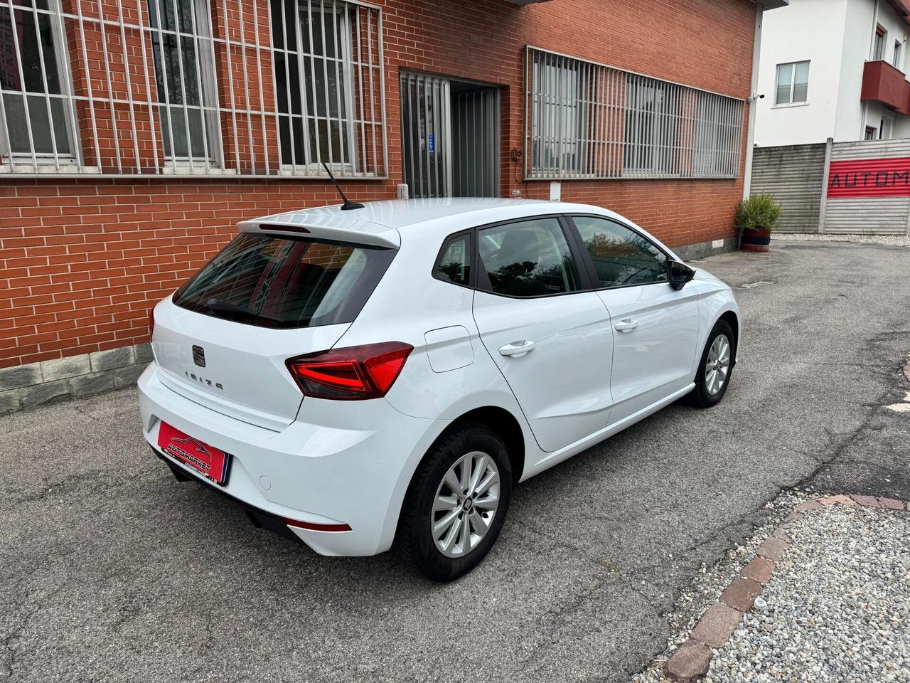 Seat Ibiza 1.6 TDI 95CV DSG NEOPATENTATI