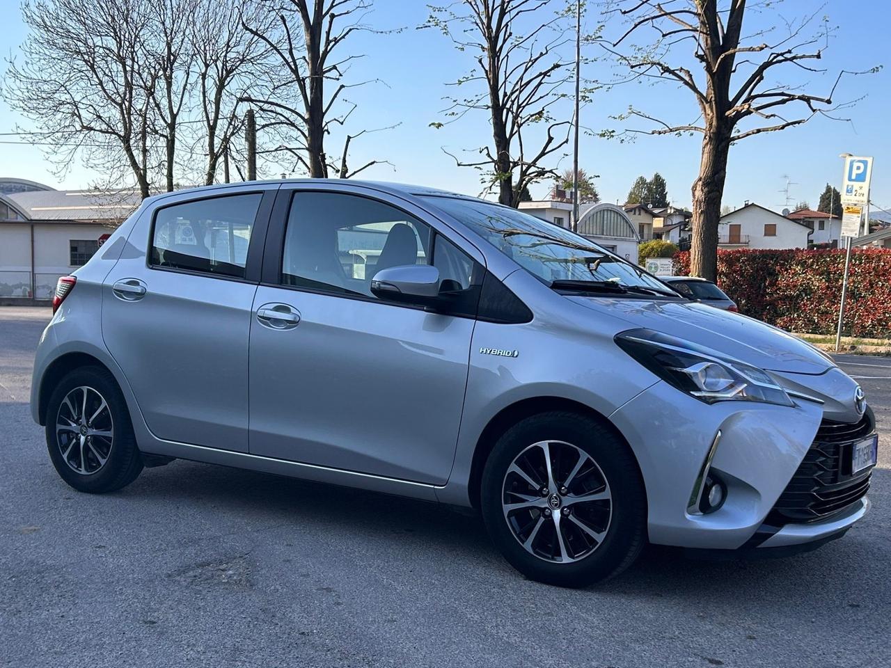 Toyota Yaris 1.5 Hybrid Y20 Bitone 2019 – Navi, Camera, Clima Auto, Unico Proprietario