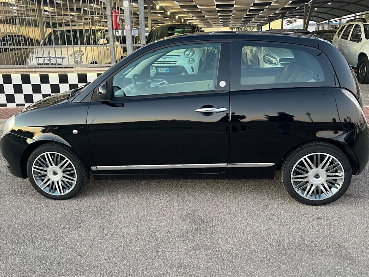 Lancia Ypsilon Platino Ecochic GPL - 2009