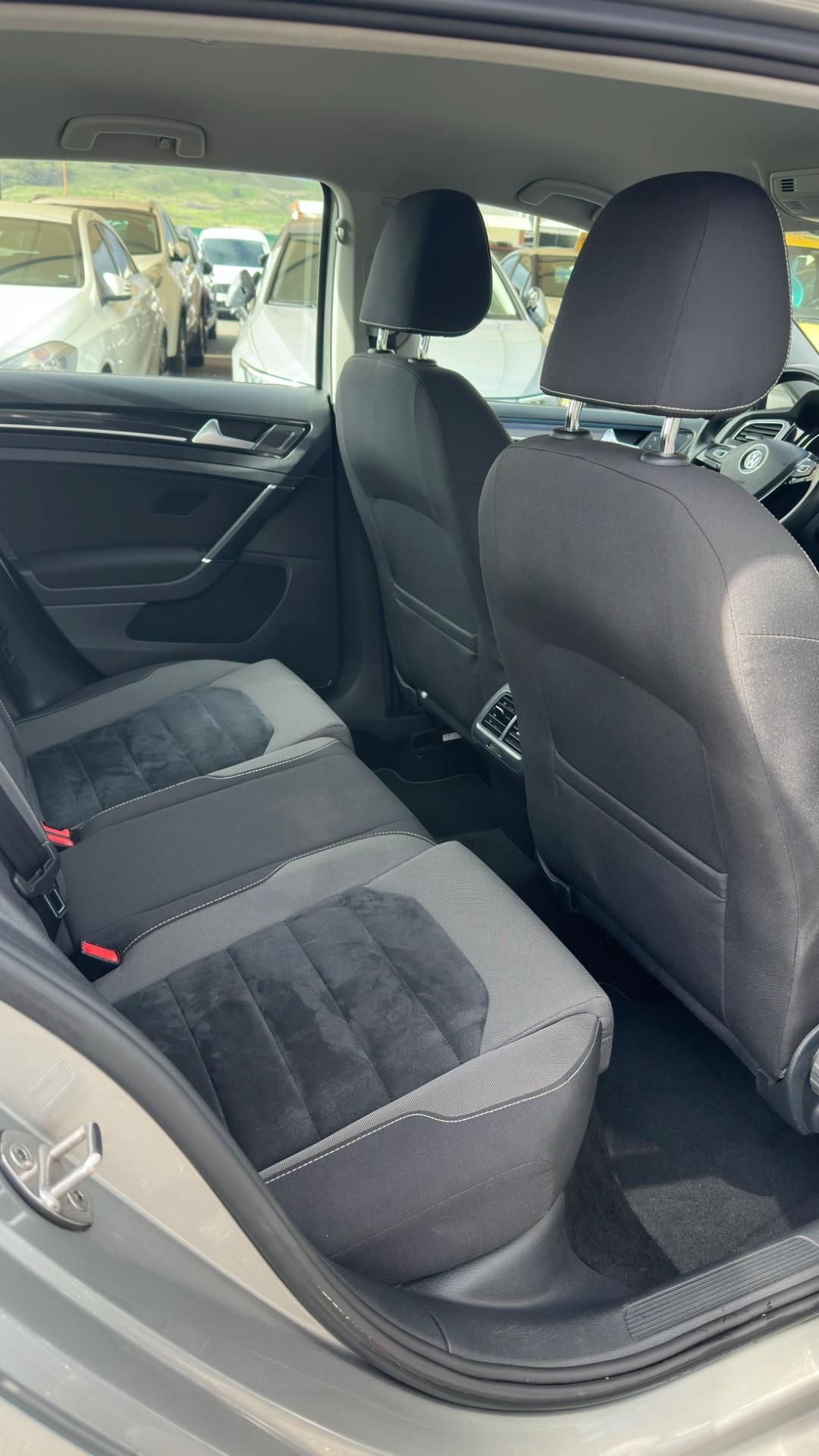 Volkswagen Golf 1.6 TDI 5p. Highline BlueMotion Technology