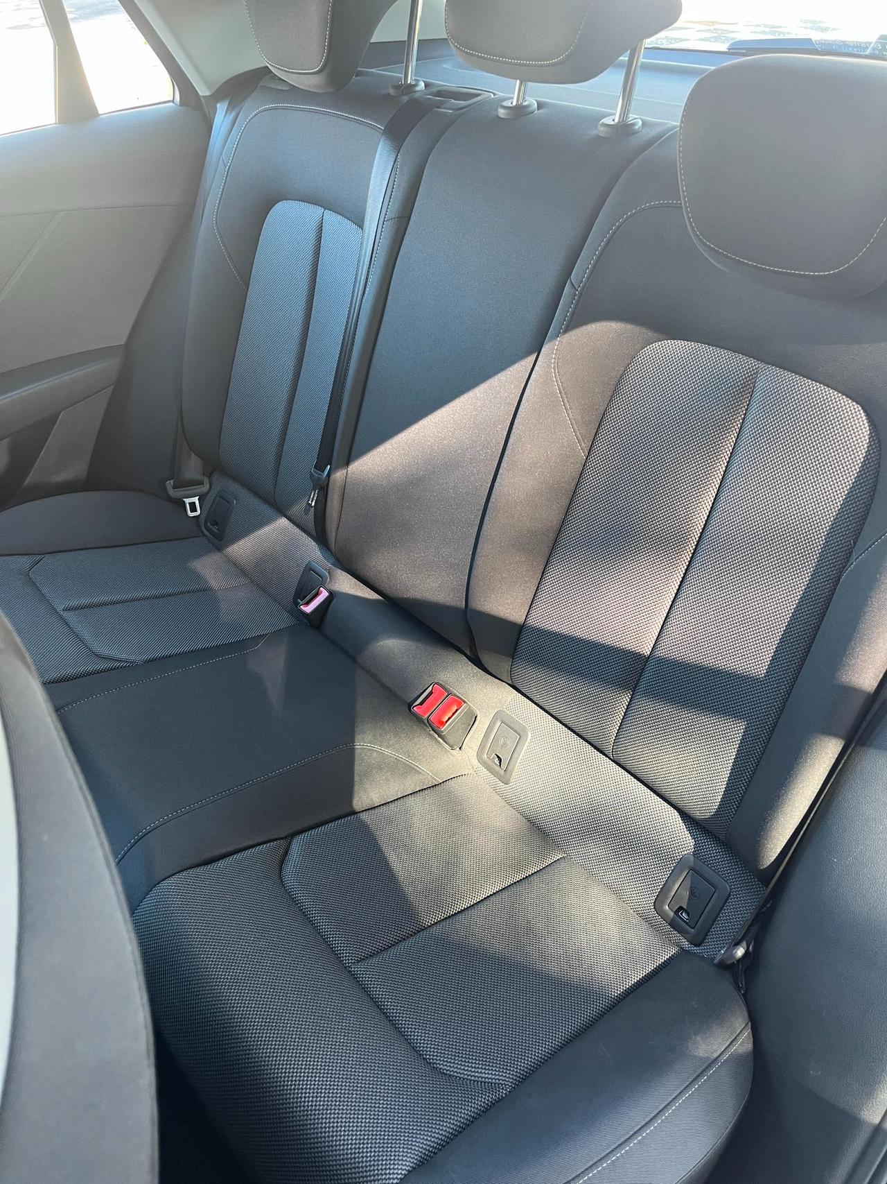 Audi Q2 30 1.6 tdi Admired s-tronic