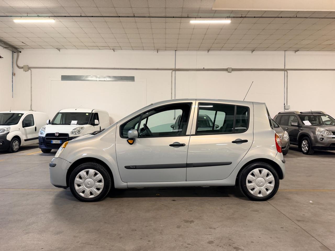 Renault Modus 1.2 16V Luxe Privilège