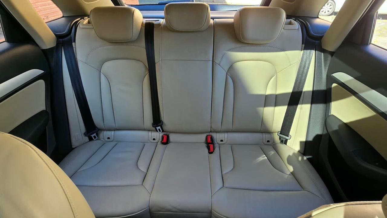 AUDI Q3 QUATTRO BUSINESS 2.0 TDI