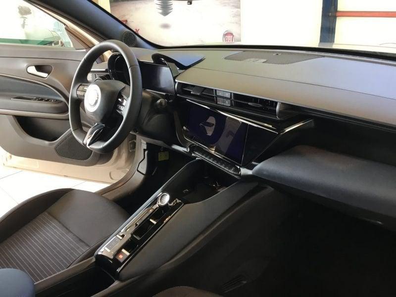 Alfa Romeo Junior BEV 156CV/115kW elettrica