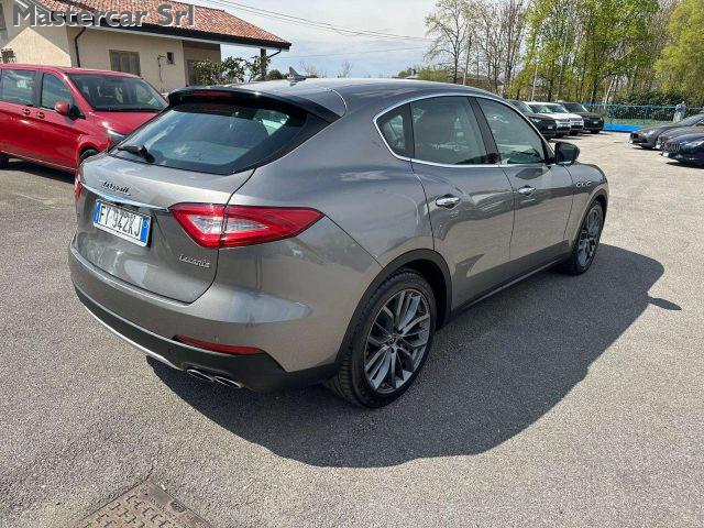 MASERATI Levante Levante 3.0 V6 250cv auto my19 - FY942KJ