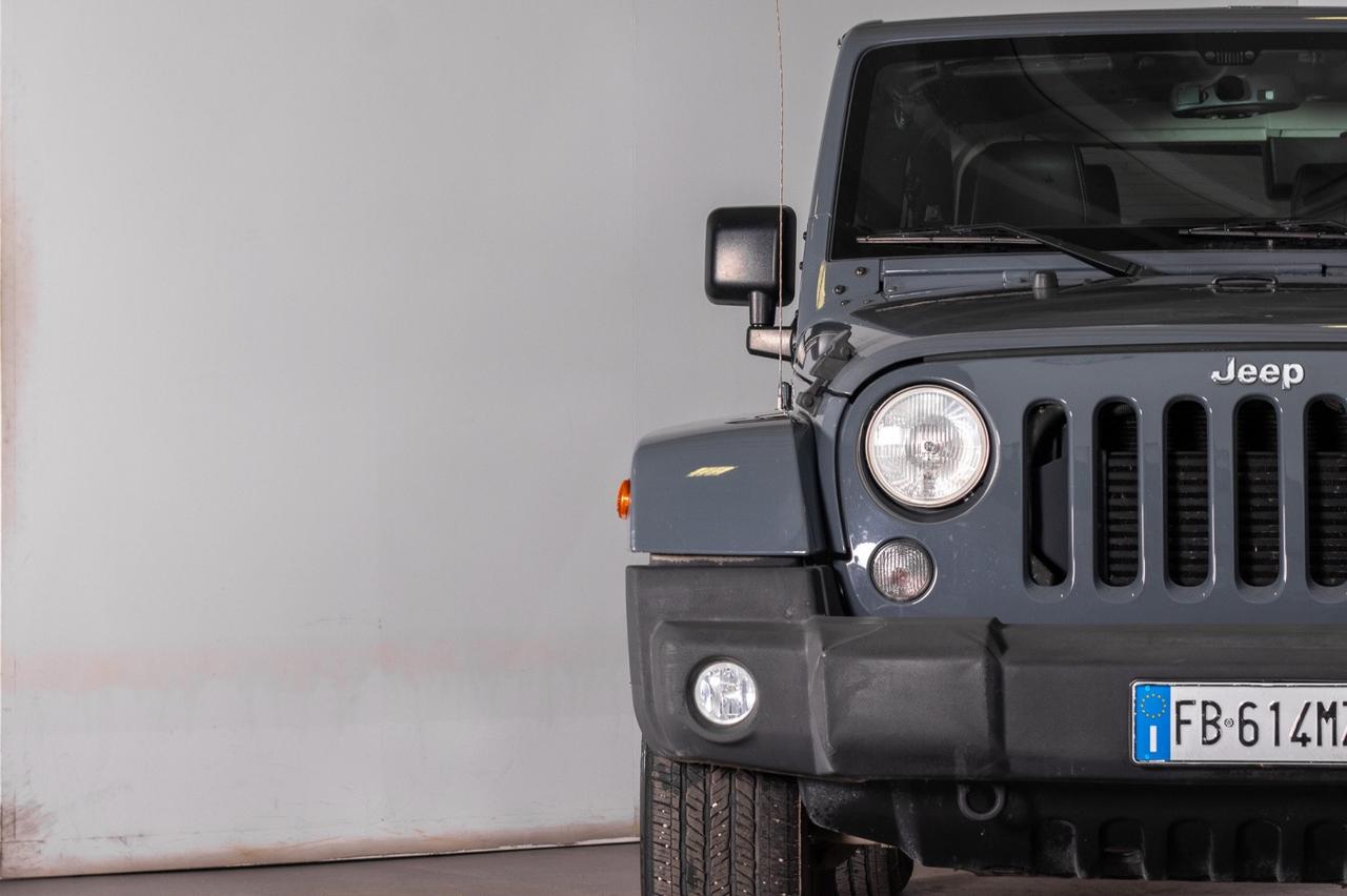 Jeep Wrangler 2.8 Crd Sahara Auto 200cv 4x4 Hard Top - Soft Top