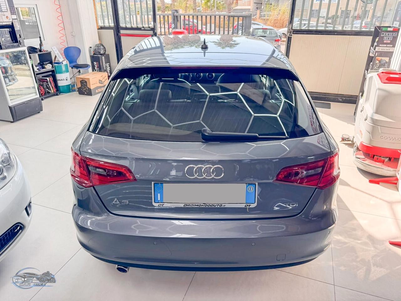 Audi A3 1.6 TDI Ambition 105CV