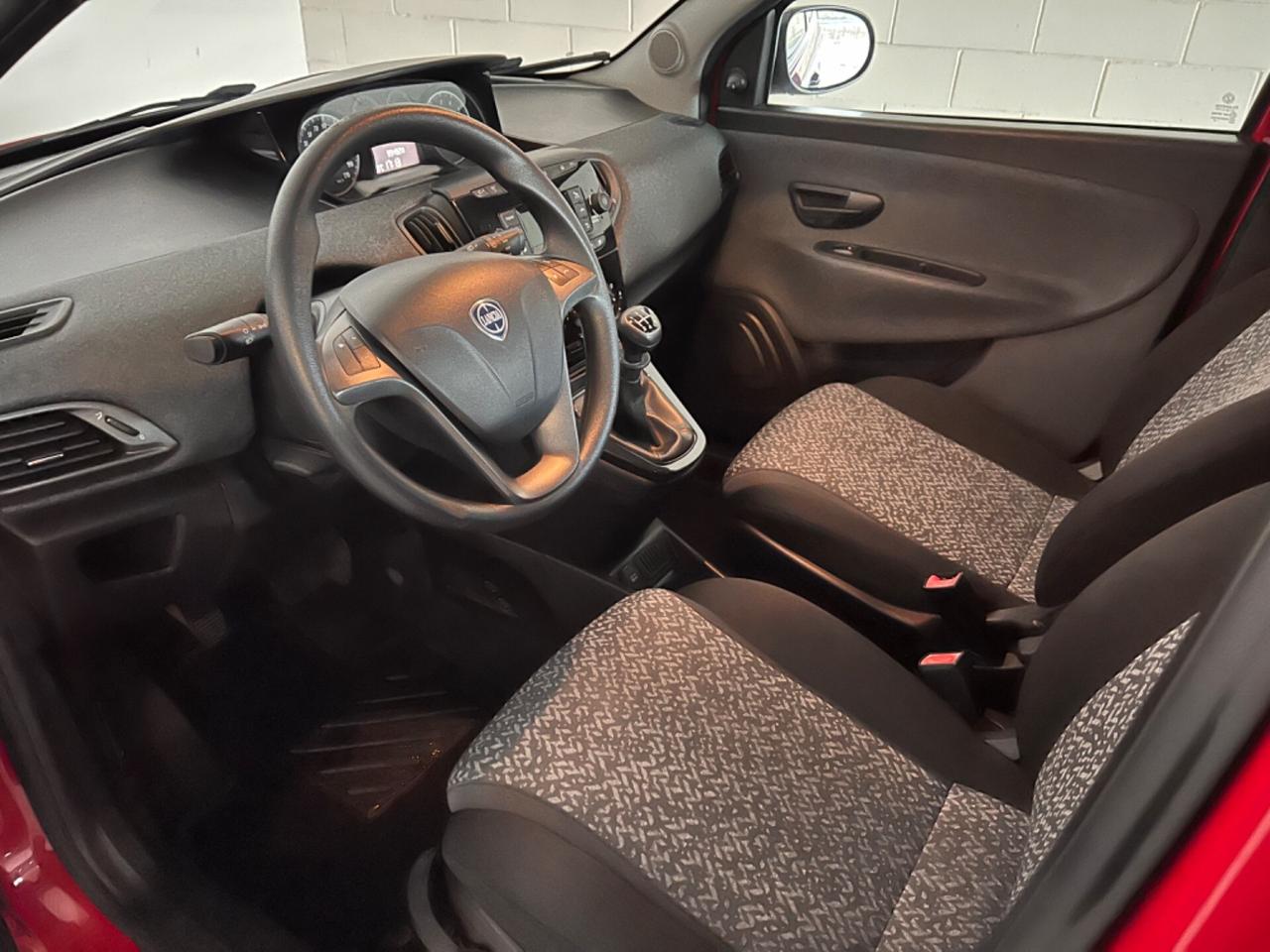 Lancia Ypsilon 1.2 69 CV 5 porte Elefantino Blu