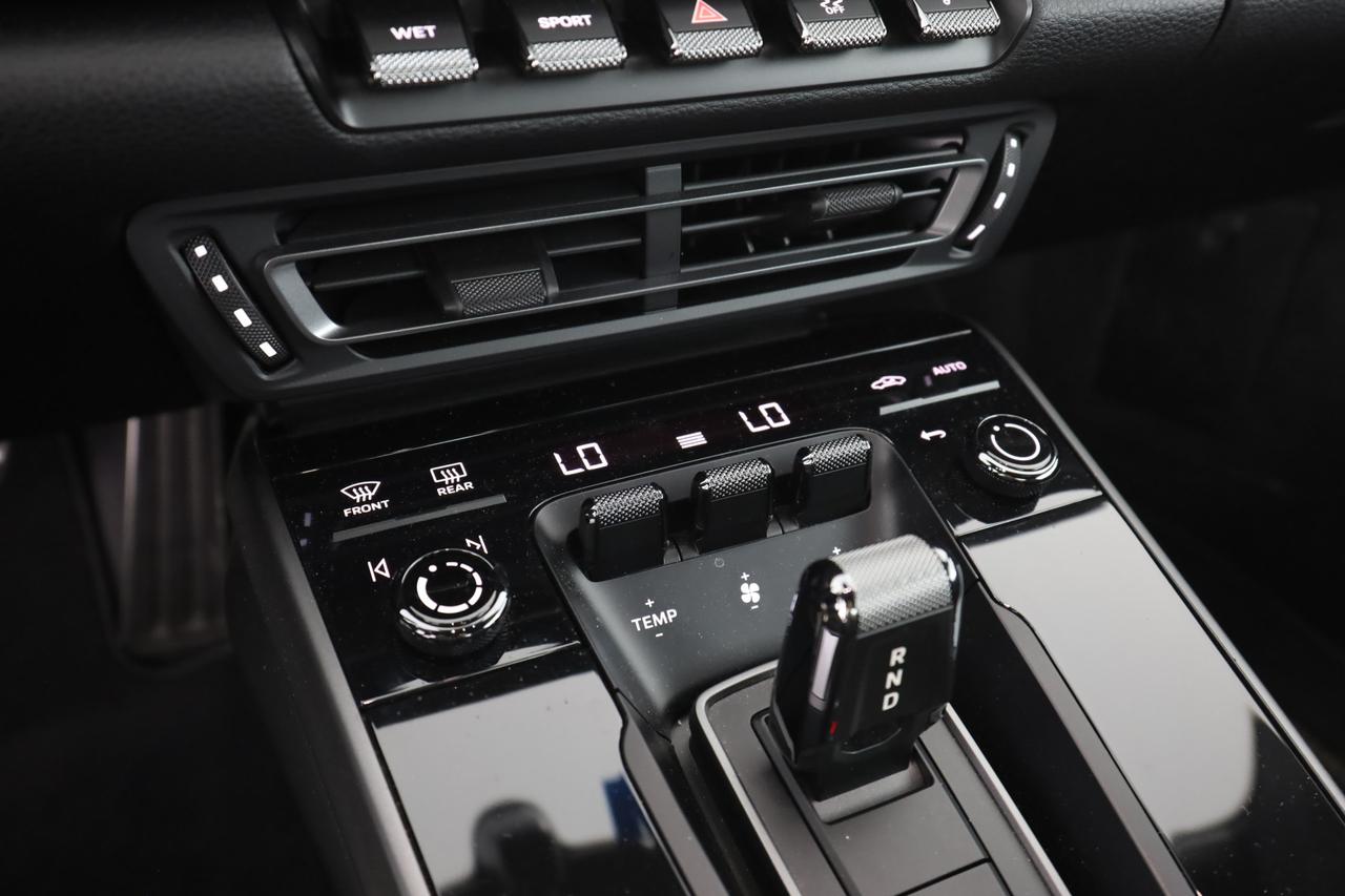 PORSCHE 911 (992) 911 Targa 4