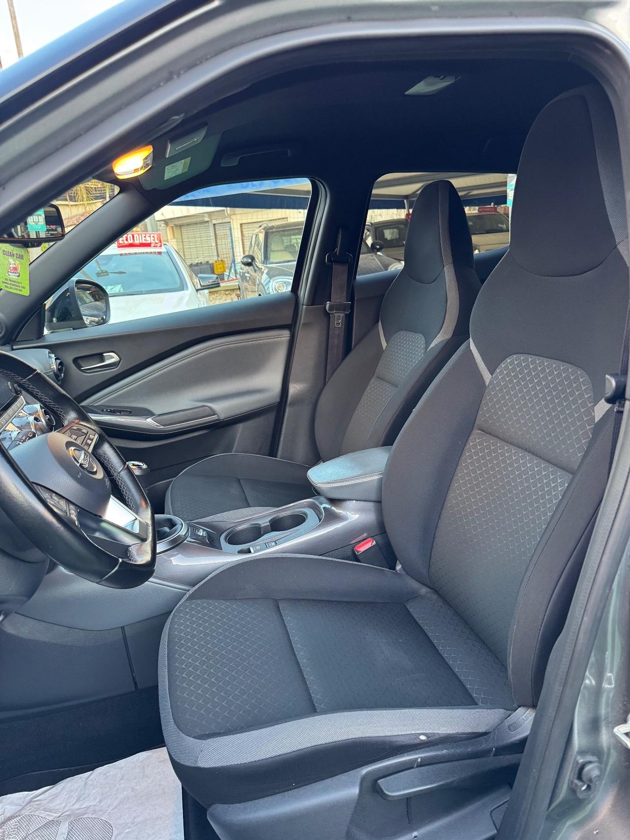 Nissan Juke 1.0 DIG-T 114 CV Tekna