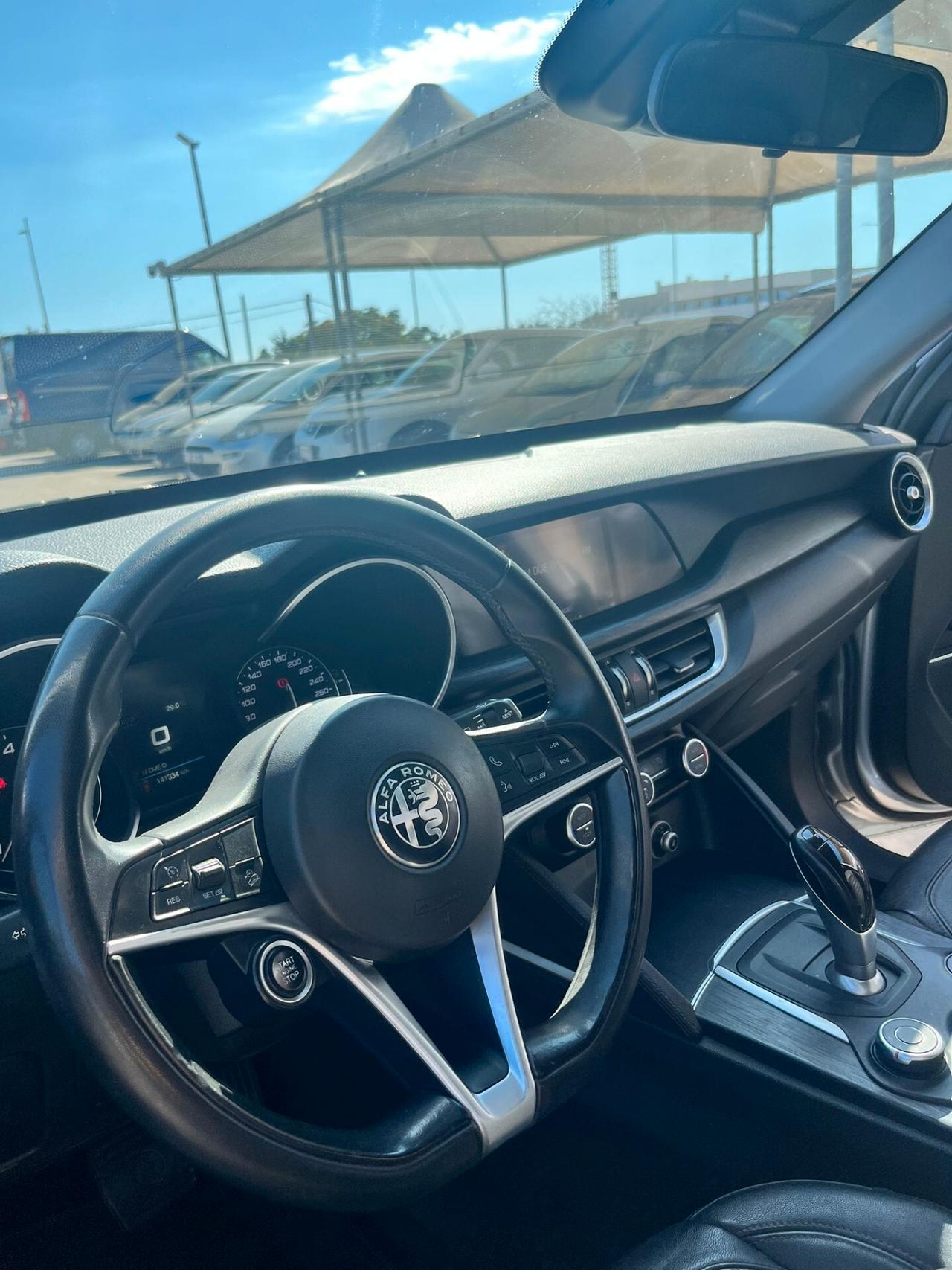 Alfa Romeo Stelvio 2.2 Turbodiesel 180 CV AT8 RWD Executive
