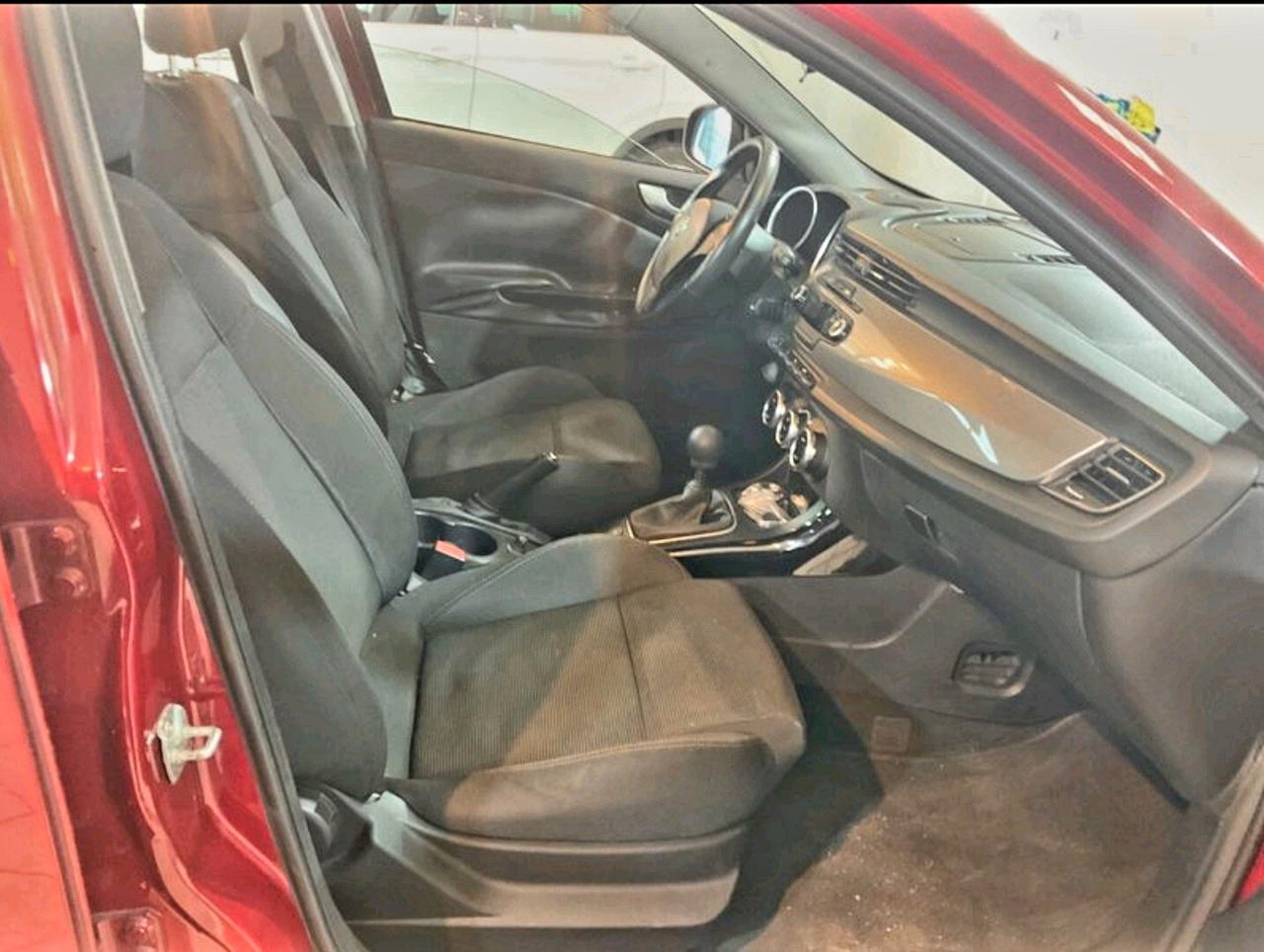 Alfa Romeo Giulietta 1.4 Turbo T JET GPL 120 CV Distinctive