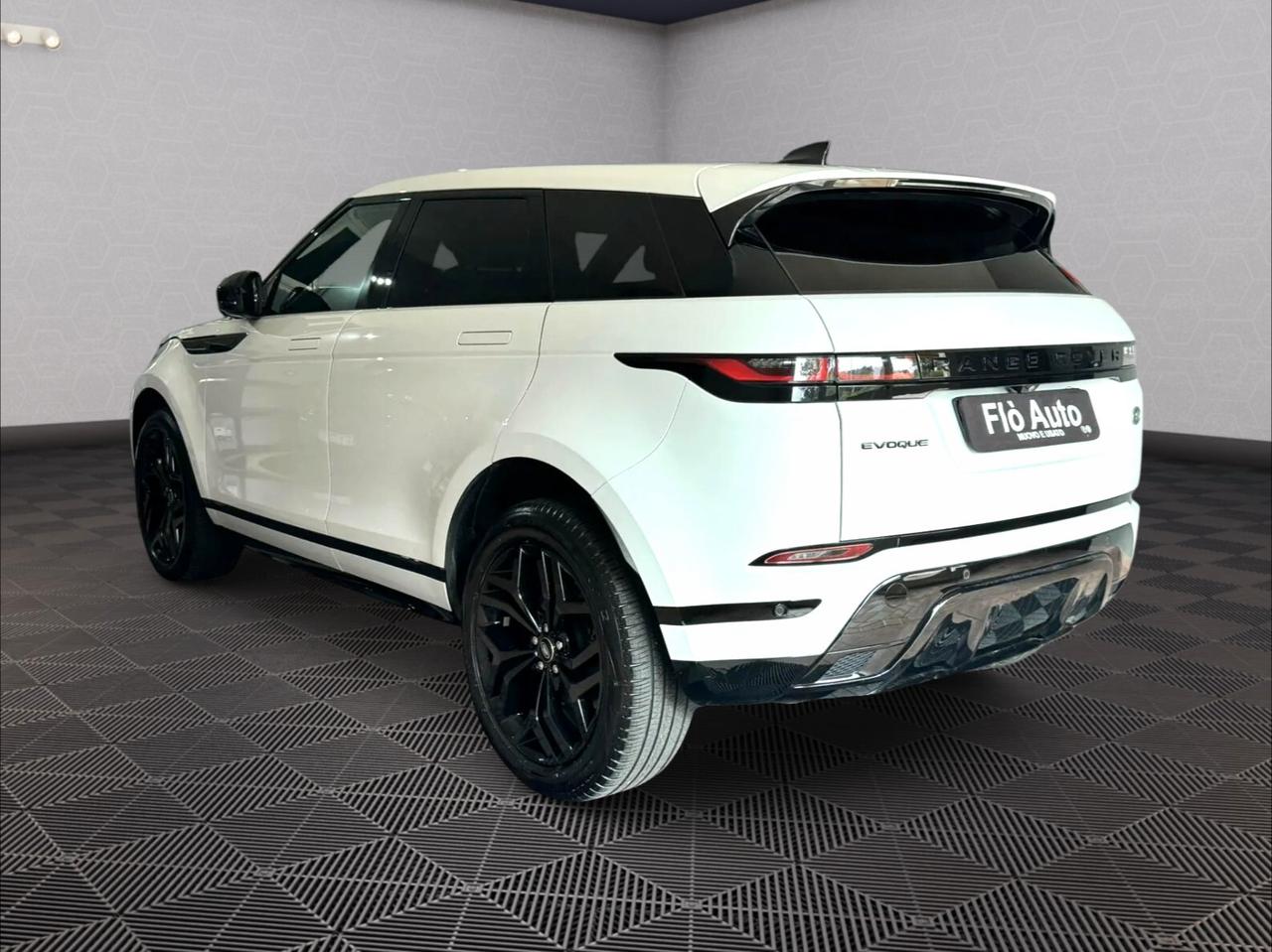 Land Rover - Range Evoque 2.0D 163 CV - R-Dynamic SE