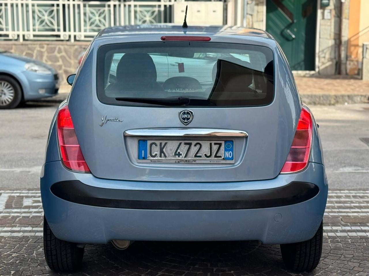 Lancia Ypsilon 1.2 16V Platino