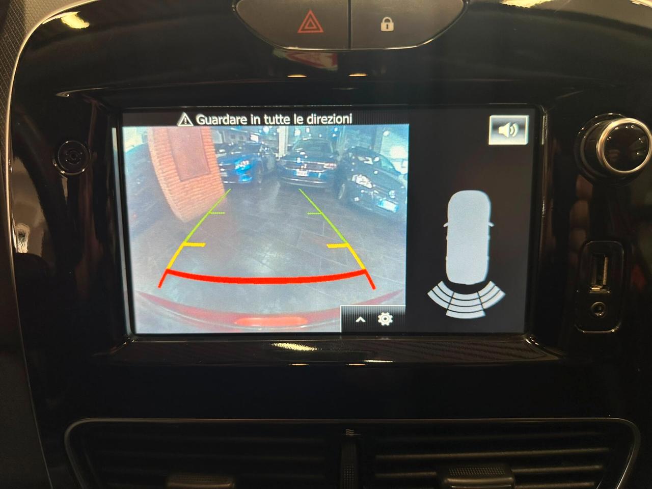Renault Clio dCi 8V 90 CV 5 porte Moschino Intens