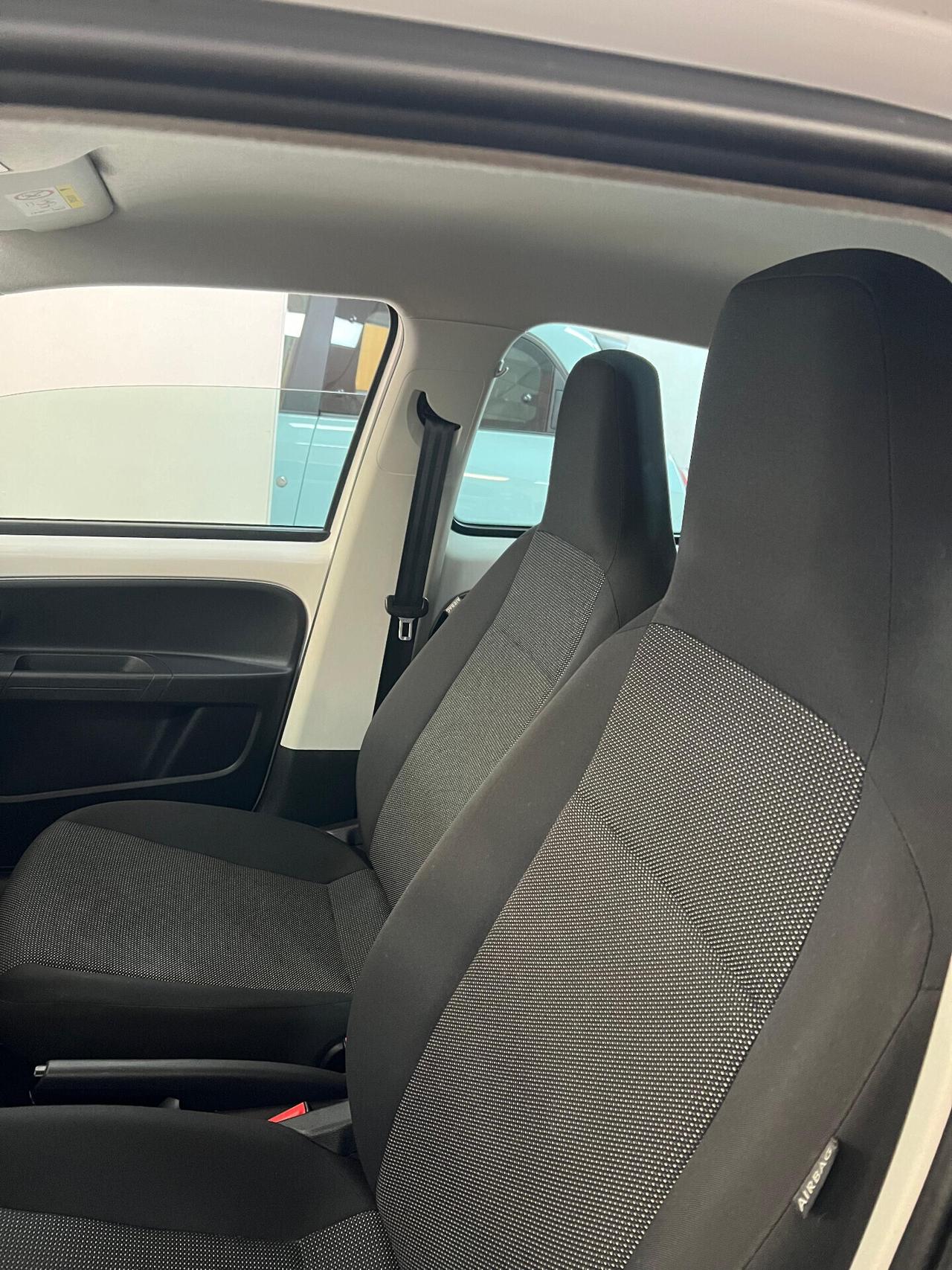 Volkswagen up! 1.0 5p. move up!