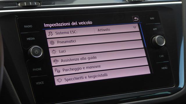 VOLKSWAGEN Tiguan 2.0 TDI SCR DSG Business BlueMotion Technology