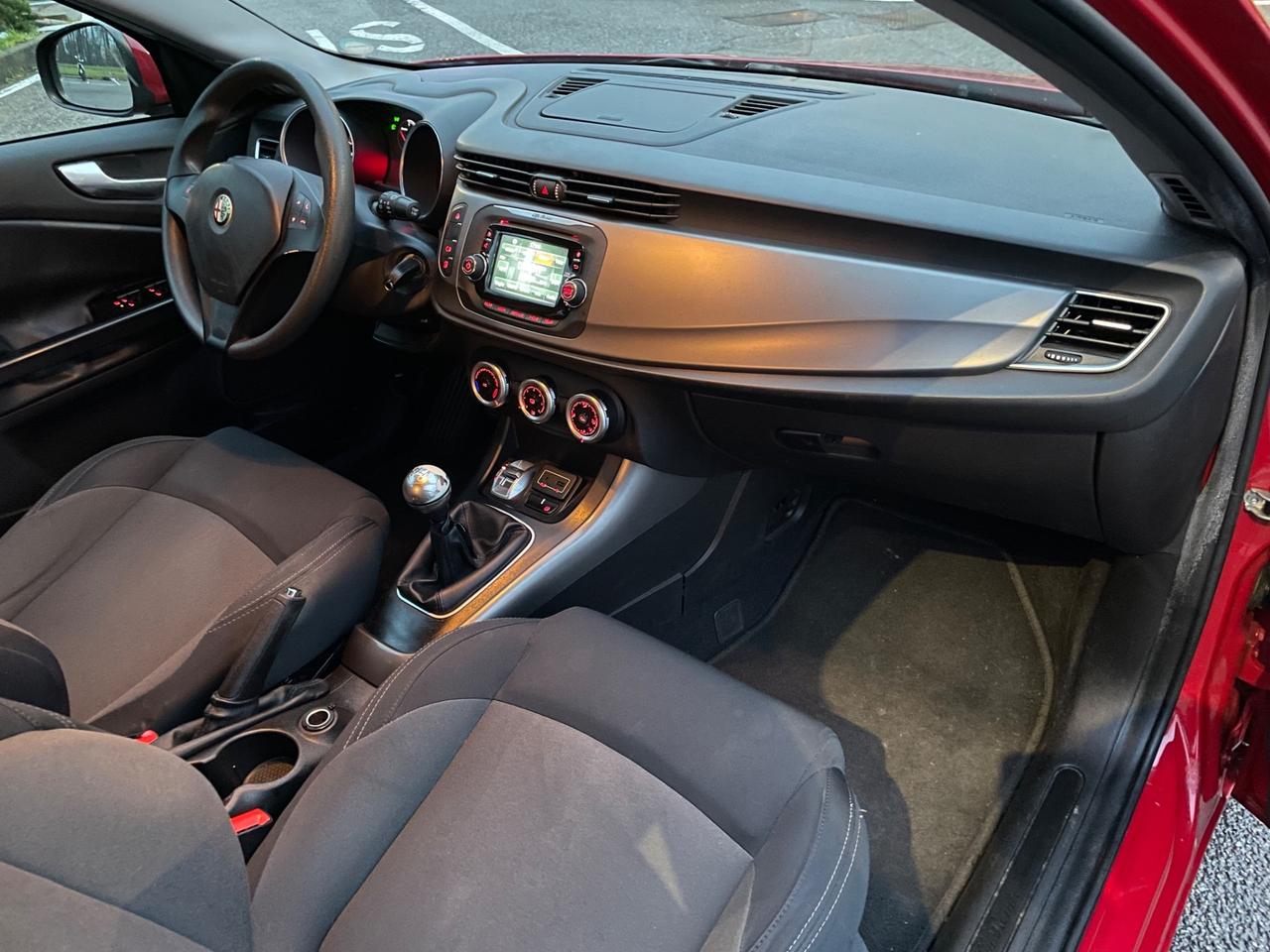 Alfa Romeo Giulietta 1.4 Turbo 120 CV Distinctive*neo patentati *