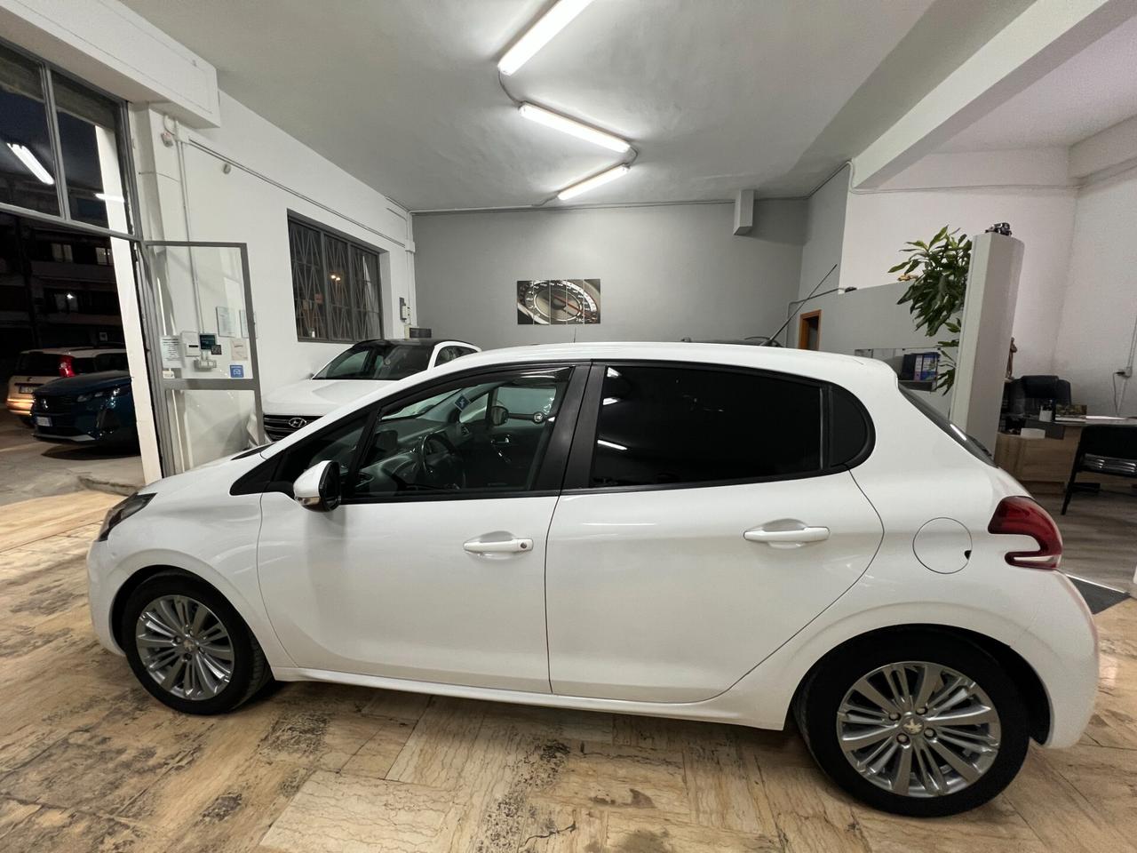 Peugeot 208 BlueHDi 75 5 porte Active