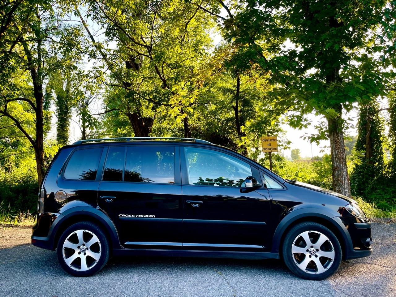 Volkswagen Touran 1.9 TDI CROSS