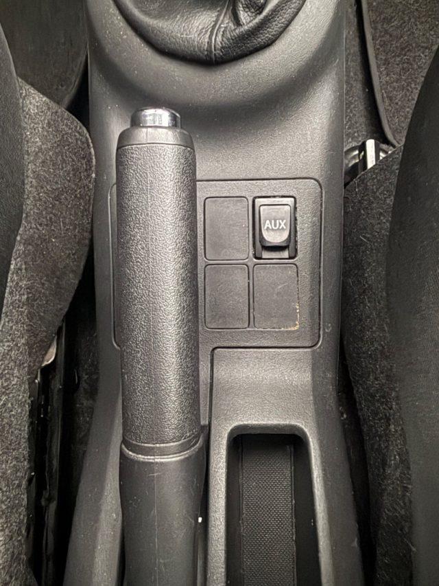 TOYOTA Yaris 1.0 5P LuXuRy Pack