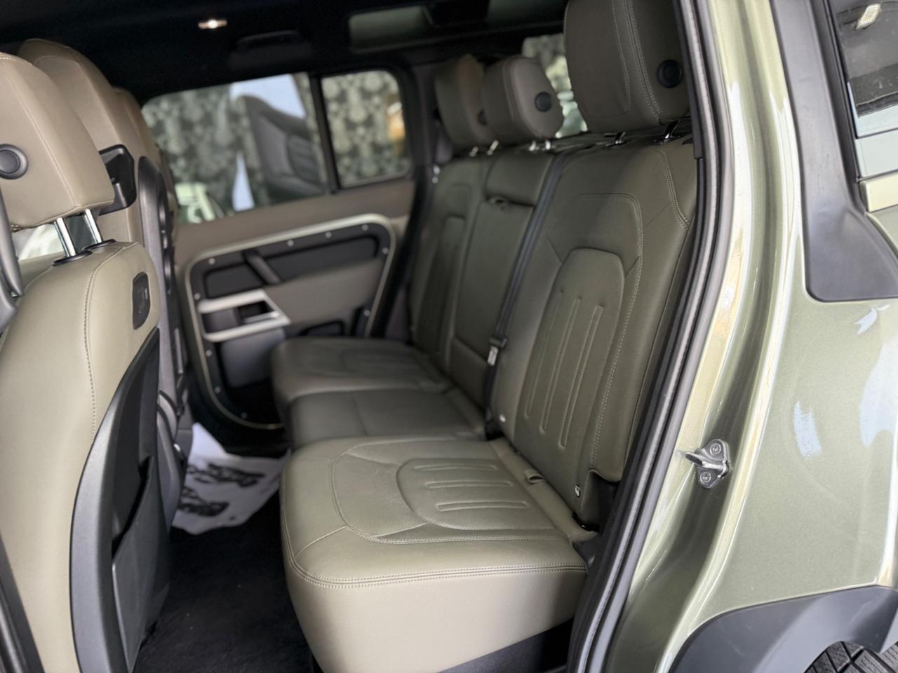 Land Rover Defender 110 3.0D I6 250 CV AWD Auto X-Dynamic HSE