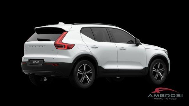 VOLVO XC40 B3 Mild hybrid Benzina Plus