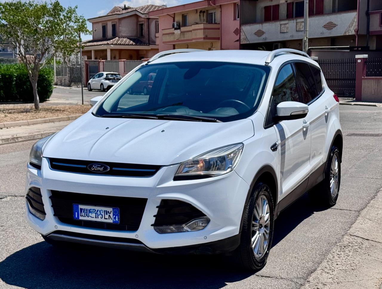 Ford Kuga 2.0 TDCI 140 CV 4WD Powershift Titanium Plus