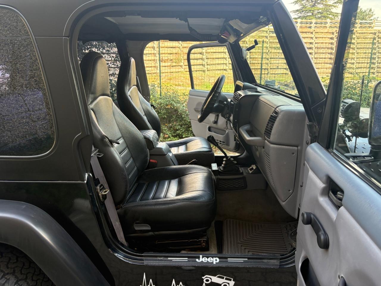 Jeep Wrangler 4.0 cat Hard top Sport