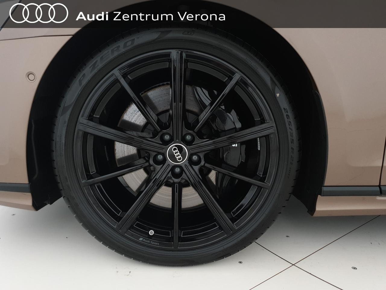 4.0TFSI 571CV quattro tiptronic Sport Attitude