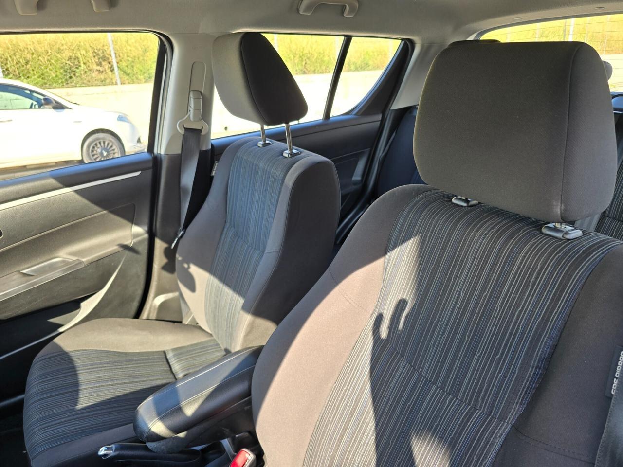 Suzuki Swift 1.3 DDiS 5 porte B-Cool