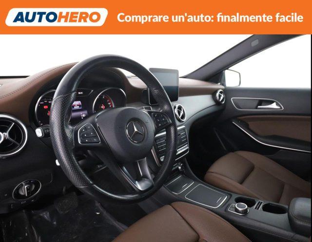 MERCEDES-BENZ GLA 220 Automatic 4Matic Sport