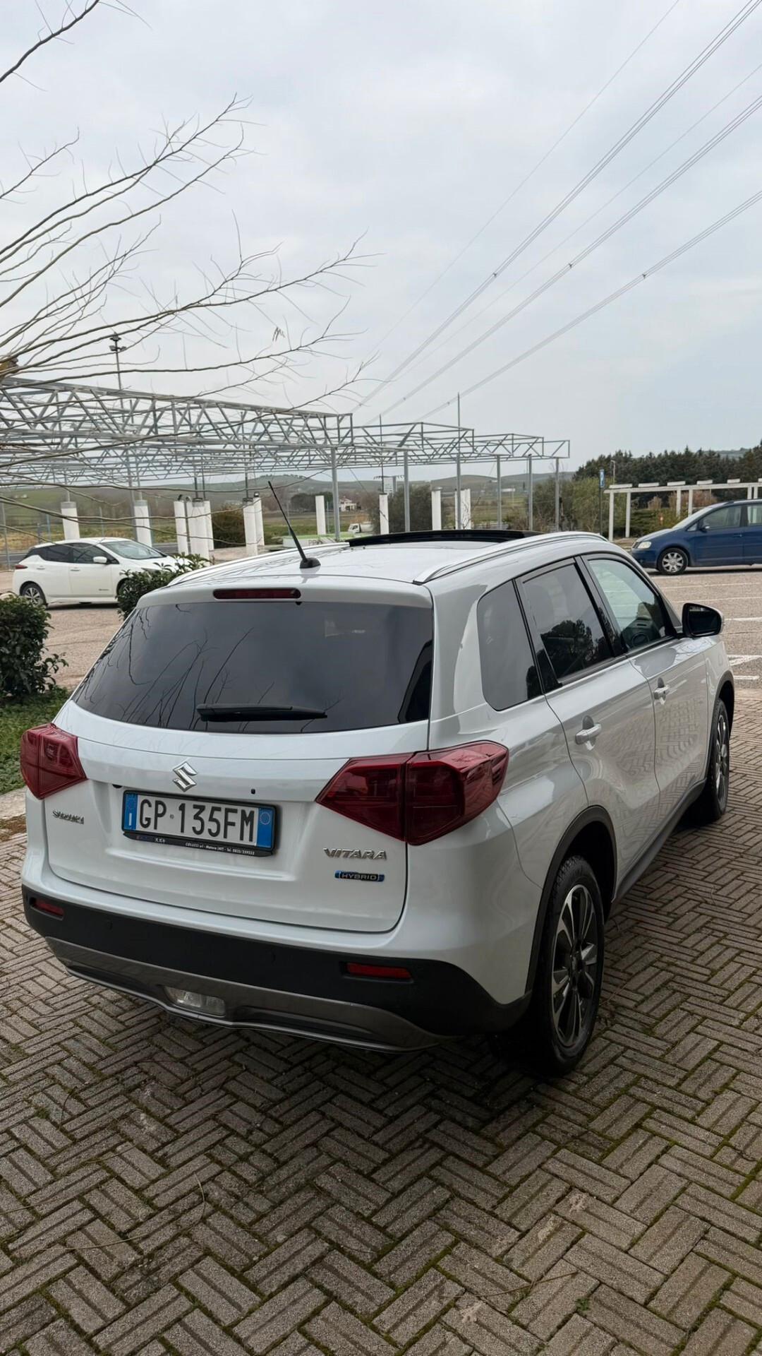 Suzuki Vitara 1.5 140V Hybrid A/T Starview