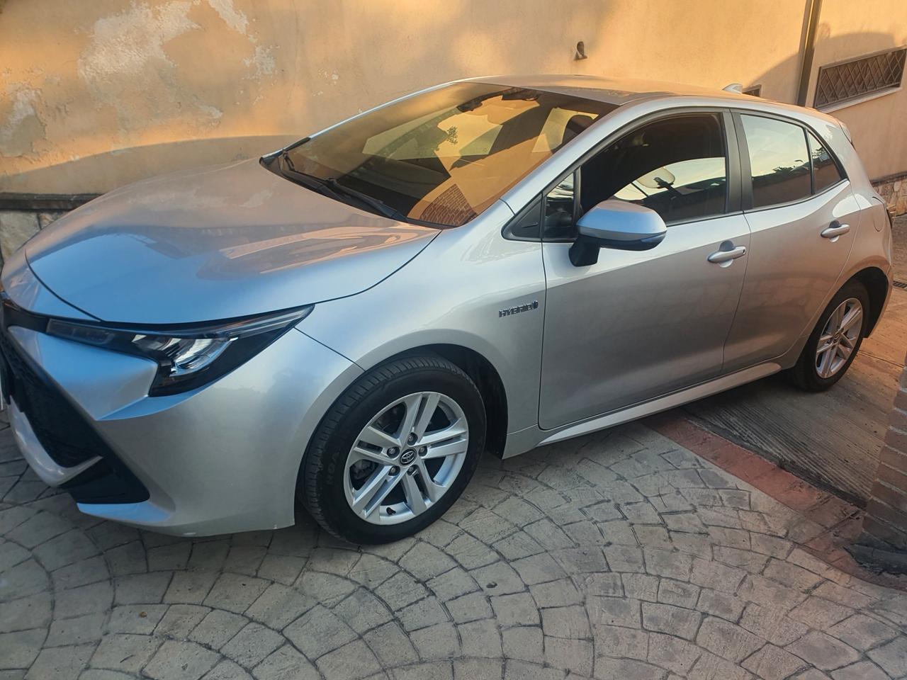 Toyota Corolla 1.8 Hybrid Style