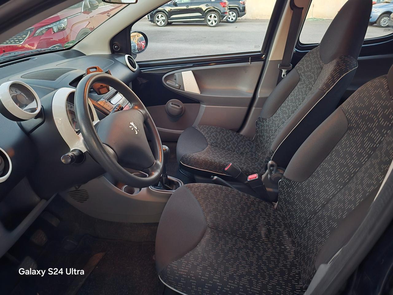 Peugeot 107 1.0 68CV 5p. Urban Move