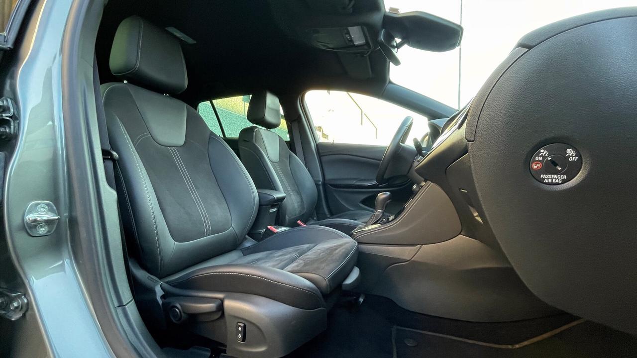 OPEL ASTRA SPORTS TOURER 1.5 ULTIMATE 122 CV - FULL LED, PELLE, NEOPATENTATI