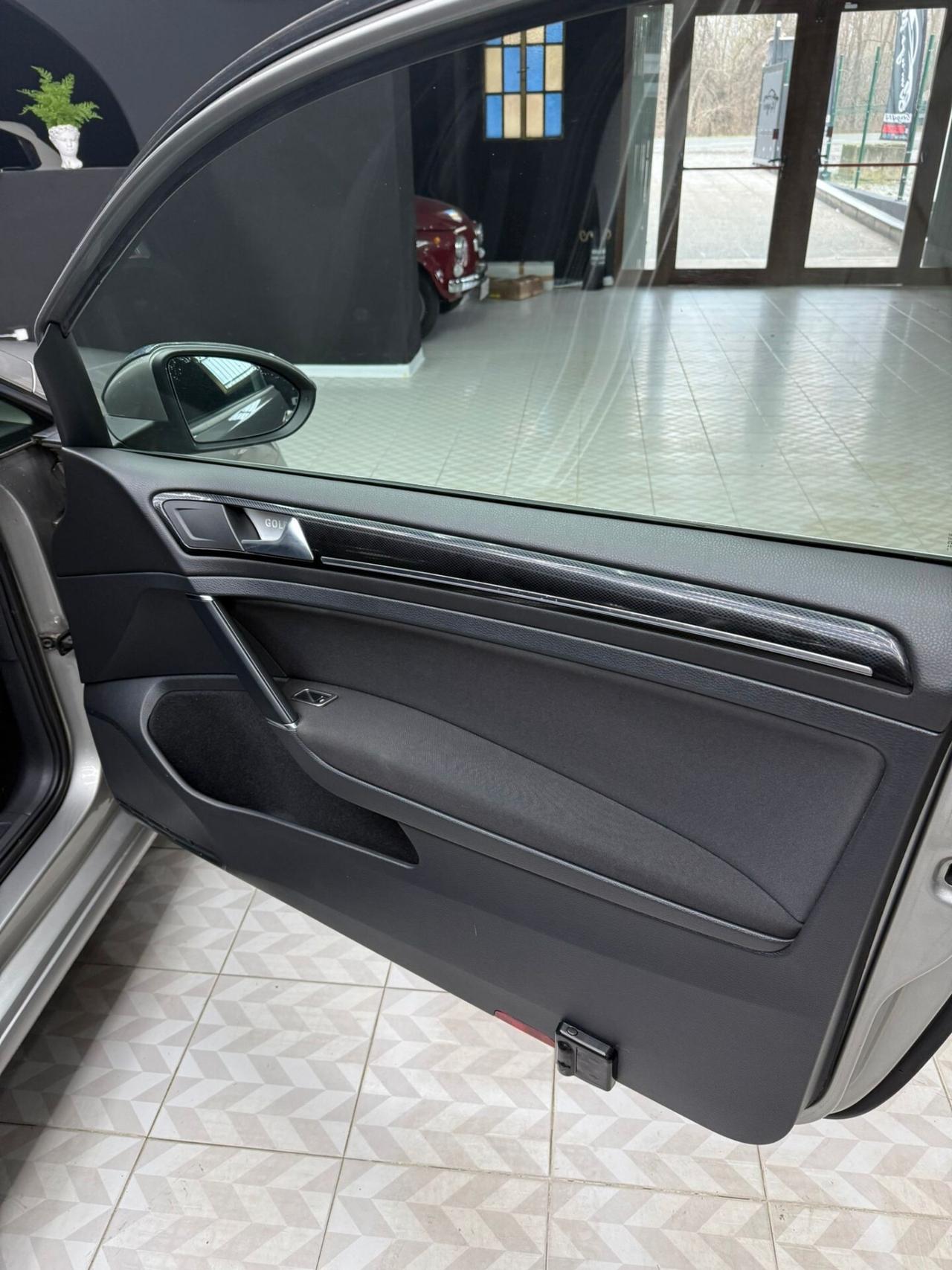 Volkswagen Golf 2.0 TDI DSG 3p. Highline BlueMotion Technology