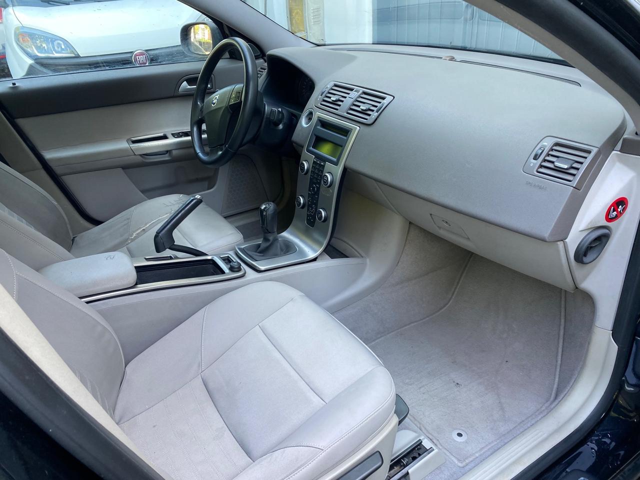 Volvo S40 1.6 D cat Momentum